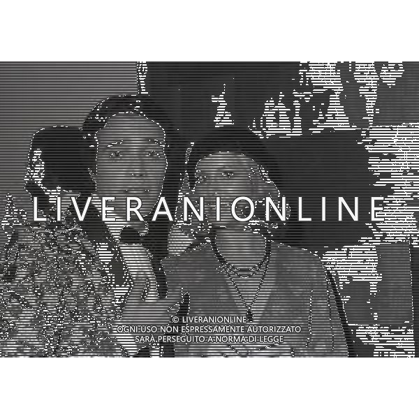 RETROSPETTIVA SYDNE ROME ATTRICE NELLA FOTO SYDNE ROME CON ENRICO MONTESANO A SANREMO NELL\'ANNO 1974 AG ALDO LIVERANI SAS