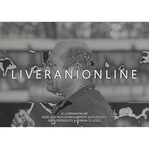 RETROSPETTIVA LAURO TONEATTO ALLENATORE CALCIO NELLA FOTO LAURO TONEATTO ALLENATORE PISTOIESE NELL\'ANNO 1981-1982 AG ALDO LIVERANI SAS