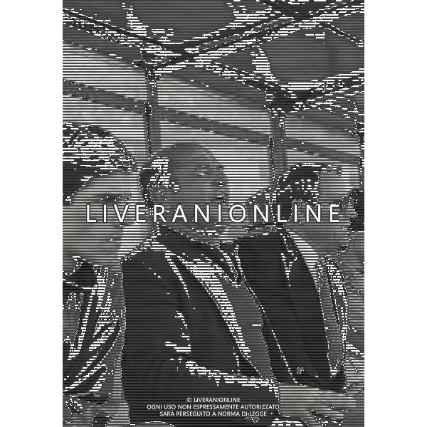 RETROSPETTIVA LAURO TONEATTO ALLENATORE CALCIO NELLA FOTO LAURO TONEATTO ALLENATORE PISTOIESE NELL\'ANNO 1981-1982 AG ALDO LIVERANI SAS