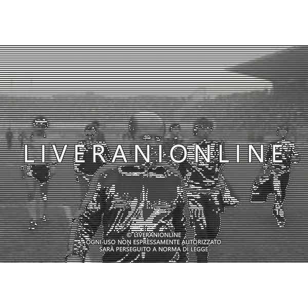RETROSPETTIVA LAURO TONEATTO ALLENATORE CALCIO NELLA FOTO LAURO TONEATTO ALLENATORE PISTOIESE NELL\'ANNO 1981-1982 AG ALDO LIVERANI SAS