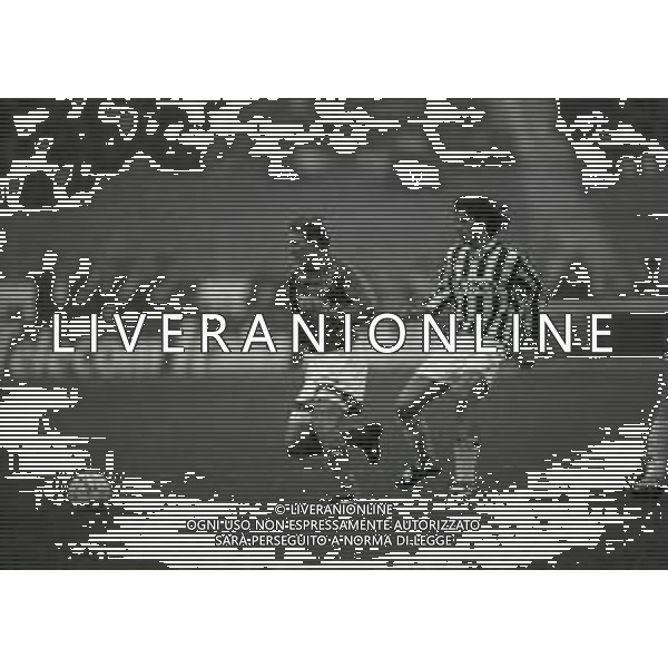 01-12-1996 TORINO CAMPIONATO DI CALCIO SERIE A JUVENTUS BOLOGNA 1-0 NELLA FOTO IGOR KOLYVANOV E ALESSIO TACCHINARDI AG ALDO LIVERANI SAS