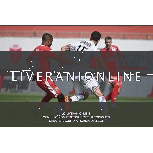 © TVRG Davide Diaw (Monza) fallisce il possibile gol del 3 a 1 Monza vs Cremonese Campionato Serie BKT - 34a giornata Monza 17-04-2021 U-Power Stadium foto Roberto Garavaglia/ag. Aldo Liverani sas