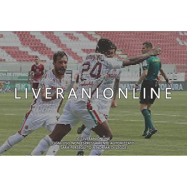 REGGINA - REGGIANA CAMPIONATO CALCIO SERIE BKT 17.04.2021 NELLA FOTO ESULTANZA DOPO IL GOL DI KARGBO AUGUSTUS (REGGIANA) CON KARIM LARIBI ©GAREFFA / AGENZIA ALDO LIVERANI SAS