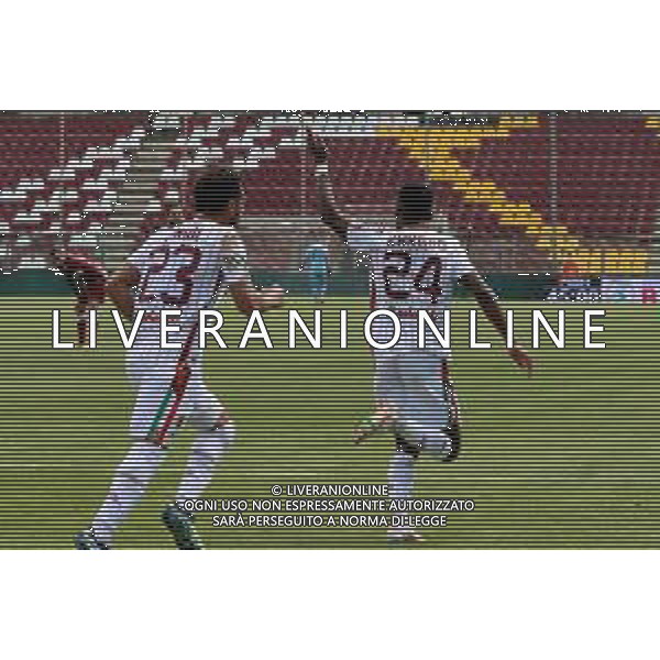 REGGINA - REGGIANA CAMPIONATO CALCIO SERIE BKT 17.04.2021 NELLA FOTO ESULTANZA DOPO IL GOL DI KARGBO AUGUSTUS (REGGIANA) CON KARIM LARIBI ©GAREFFA / AGENZIA ALDO LIVERANI SAS