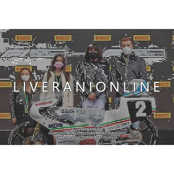 F1 pays tribute to two time 125cc World Champion and Moto GP Team Manager Fausto Gresini (ITA). 18.04.2021. Formula 1 World Championship, Rd 2, Emilia Romagna Grand Prix, Imola, Italy, Race Day. - www.xpbimages.com, EMail: requests@xpbimages.com © Copyright: Moy / XPB Images / AGENZIA ALDO LIVERANI SAS - ITALY ONLY EDITORIAL USE ONLY