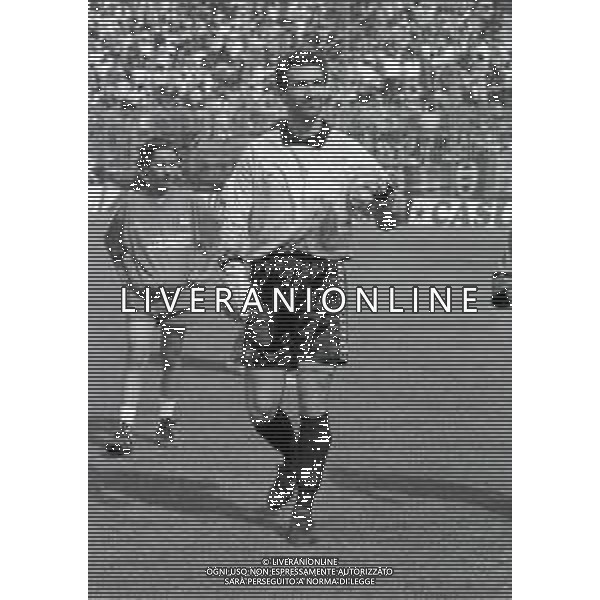 16-06-1991 CREMONA CAMPIONATO DI CALCIO SERIE B CREMONESE AVELLINO 0-0 NELLA FOTO MICHELANGELO RAMPULLA FINE GARA AG ALDO LIVERANI SAS