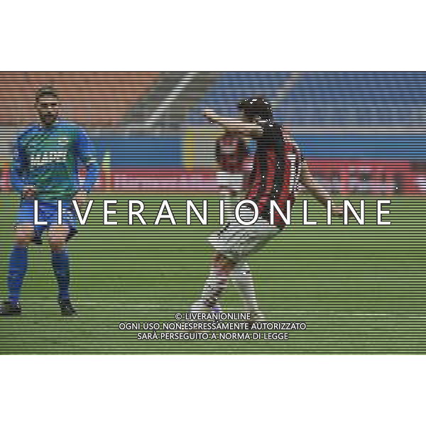Hakan Calhanoglu (Milan) segna il gol dell\'1 a 0 Milan vs Sassuolo Campionato Serie A TIM - 32a giornata Milano 21-04-2021 Stadio Giuseppe Meazza - San Siro foto Roberto Garavaglia/ag. Aldo Liverani sas / AGENZIA ALDO LIVERANI SAS