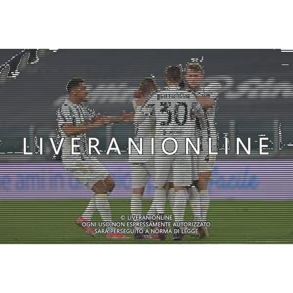 ©Alessandro Falzone/Agenzia Aldo Liverani Torino 21.04.2021 Stadio Allianz Stadium Juventus vs Parma Serie A Tim 2020-2021 Nella foto : ESULTANZA GOL DI ALEX SANDRO ©FALZONE / AGENZIA ALDO LIVERANI SAS