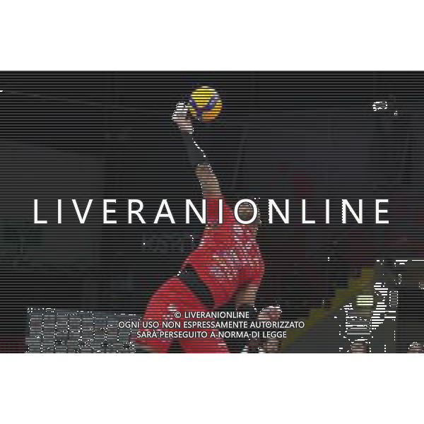 Cerquiglinio/LMedia - Gara 3 Finale Play Off - Sir Safety Conad Perugia vs Cucine Lube Civitanova - Campionato di Volley Superlega Serie A 2020/2021 21 aprile 2021 - Pala Barton, Perugia, Italia Nella foto: leal yoandy (n.9 wing_spiker_schiacciatore cucine lube civitanova) al servizio @Cerquiglinio/LMedia/ AGENZIA ALDO LIVERANI SAS