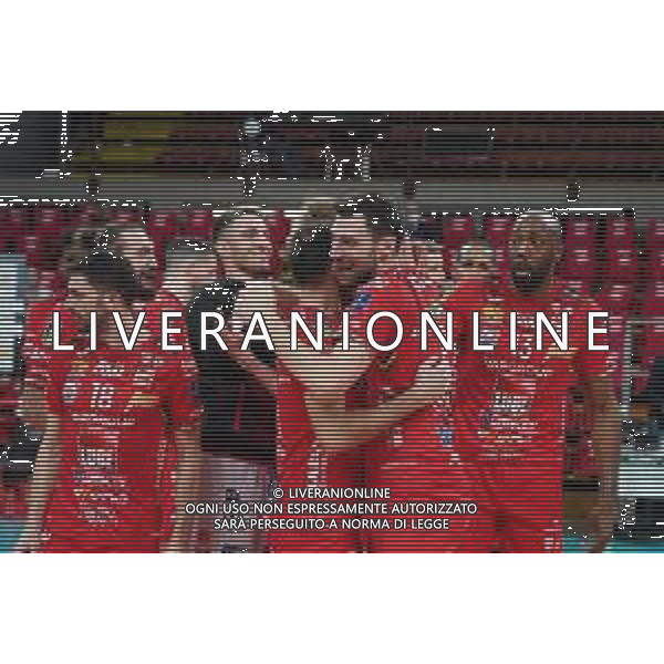 Cerquiglinio/LMedia - Gara 3 Finale Play Off - Sir Safety Conad Perugia vs Cucine Lube Civitanova - Campionato di Volley Superlega Serie A 2020/2021 21 aprile 2021 - Pala Barton, Perugia, Italia Nella foto: cucine lube civitanova esulta per la vittoria di gara 3 @Cerquiglinio/LMedia/ AGENZIA ALDO LIVERANI SAS