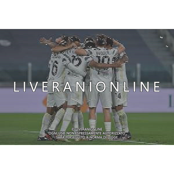 ©Alessandro Falzone/Agenzia Aldo Liverani Torino 21.04.2021 Stadio Allianz Stadium Juventus vs Parma Serie A Tim 2020-2021 Nella foto : Esultanza secondo gol di Alex Sandro ©FALZONE / AGENZIA ALDO LIVERANI SAS