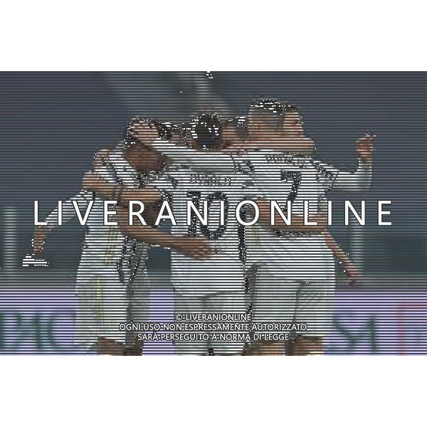 ©Alessandro Falzone/Agenzia Aldo Liverani Torino 21.04.2021 Stadio Allianz Stadium Juventus vs Parma Serie A Tim 2020-2021 Nella foto : Esultanza secondo gol di Alex Sandro ©FALZONE / AGENZIA ALDO LIVERANI SAS