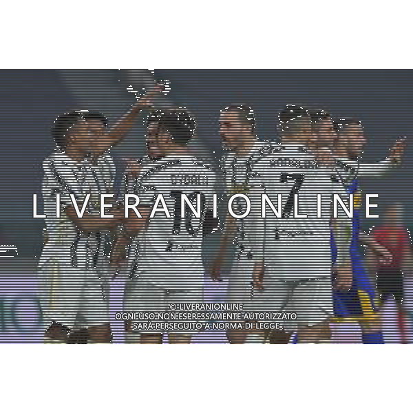 ©Alessandro Falzone/Agenzia Aldo Liverani Torino 21.04.2021 Stadio Allianz Stadium Juventus vs Parma Serie A Tim 2020-2021 Nella foto : Esultanza secondo gol di Alex Sandro ©FALZONE / AGENZIA ALDO LIVERANI SAS