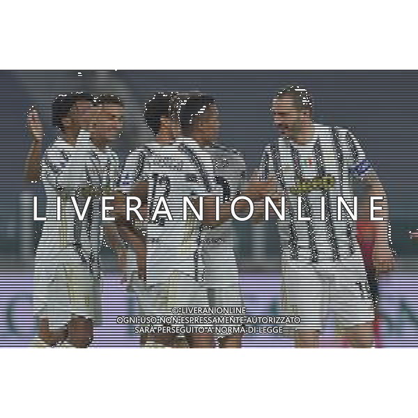 ©Alessandro Falzone/Agenzia Aldo Liverani Torino 21.04.2021 Stadio Allianz Stadium Juventus vs Parma Serie A Tim 2020-2021 Nella foto : Esultanza secondo gol di Alex Sandro con leonardo bonucci ©FALZONE / AGENZIA ALDO LIVERANI SAS