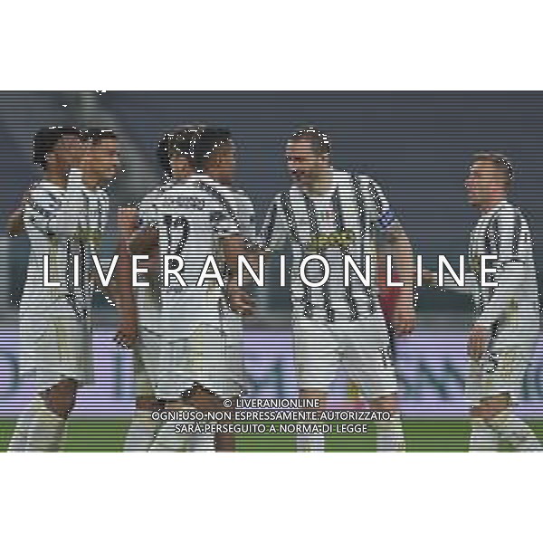 ©Alessandro Falzone/Agenzia Aldo Liverani Torino 21.04.2021 Stadio Allianz Stadium Juventus vs Parma Serie A Tim 2020-2021 Nella foto : Esultanza secondo gol di Alex Sandro con leonardo bonucci ©FALZONE / AGENZIA ALDO LIVERANI SAS