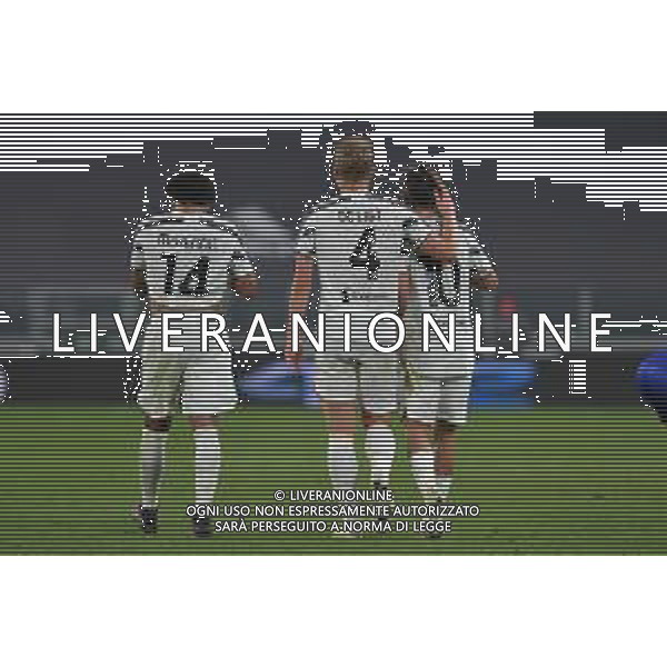 ©Alessandro Falzone/Agenzia Aldo Liverani Torino 21.04.2021 Stadio Allianz Stadium Juventus vs Parma Serie A Tim 2020-2021 Nella foto : Esultanza gol di Matthijs De Ligt ©FALZONE / AGENZIA ALDO LIVERANI SAS