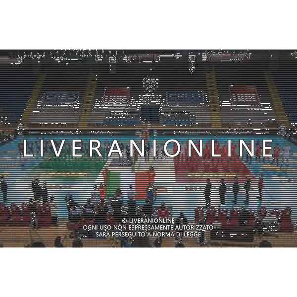 Bartomeolio/LMedia - Gara 4 Finale Play Off - Cucine Lube Civitanova vs Sir Safety Conad Perugia - Campionato di Volley Superlega Serie A 2020/2021 24 aprile 2021 - Eurosuole Forum, Civitanova Marche, Italia Nella foto: Squadre schierate in campo per l\'Inno nazionale @Bartomeolio/LMedia/AGENZIA ALDO LIVERANI SAS