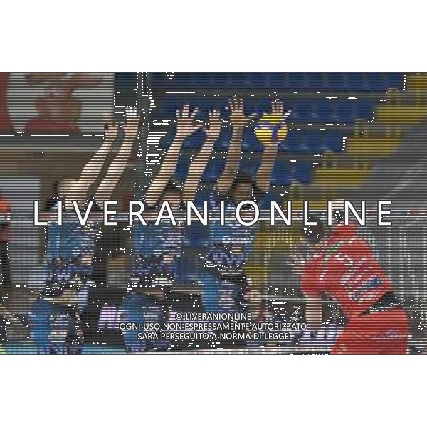 Bartomeolio/LMedia - Gara 4 Finale Play Off - Cucine Lube Civitanova vs Sir Safety Conad Perugia - Campionato di Volley Superlega Serie A 2020/2021 24 aprile 2021 - Eurosuole Forum, Civitanova Marche, Italia Nella foto: Attacco di Osmany Juantorena #5 (Cucine Lube Civitanova) @Bartomeolio/LMedia/AGENZIA ALDO LIVERANI SAS