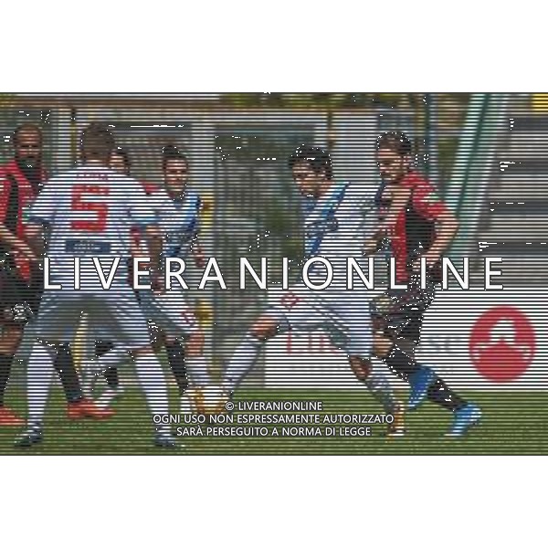 Fagiolinia/LMedia - Lucchese vs Lecco - Campionato di Calcio Serie C - Lega Pro 2020/2021 25 aprile 2021 - Stadio Porta Elisa, Lucca, Italia Nella foto: Cosimo Nannini (Lecco) contrastato da Aniello Panariello (Lucchese) @Fagiolinia/LMedia AG ALDO LIVERANI SAS