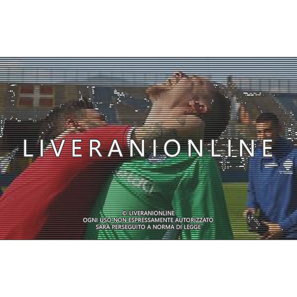 Como-Alessandria Campionato di Calcio serie C 2020/2021 37a giornata Como, 25 Aprile 2021 Nella foto: la festa dei giocatori del Como a fine gara per la promozione - Ph. Soli - Ag. Aldo Liverani/AGENZIA ALDO LIVERANI SAS - Esultanza e festeggiamenti dei giocatori del Como a fine gara per la promozione in Serie B