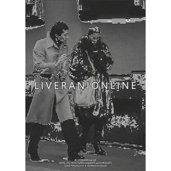 RETROSPETTIVA MILVA BIOLCATI CANTANTE NELLA FOTO MILVA BIOLCATI A MILANO CON MASSIMO GALLERANI NELL\'ANNO 1978  AG ALDO LIVERANI SAS 