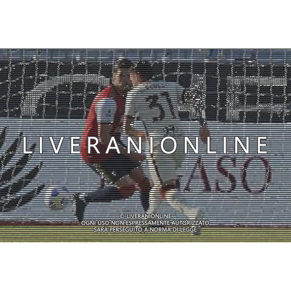 25-4-2021. Cagliari Calcio - A.S. Roma, Serie A 2020-2021, Italia, Sardegna, Cagliari, Stadio Sardegna Arena. Nella foto: gol ed esultanza di Carles Pérez Roma contro Cagliari in trasferta 1-1 ©MOI/AGENZIA ALDO LIVERANI SAS