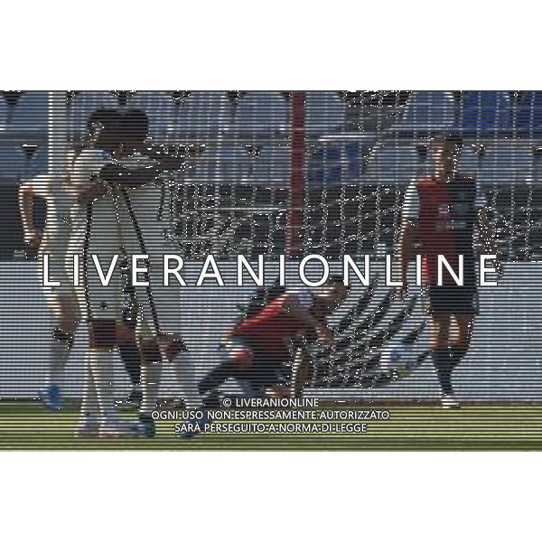 25-4-2021. Cagliari Calcio - A.S. Roma, Serie A 2020-2021, Italia, Sardegna, Cagliari, Stadio Sardegna Arena. Nella foto: gol ed esultanza di Carles Pérez Roma contro Cagliari in trasferta 1-1 ©MOI/AGENZIA ALDO LIVERANI SAS