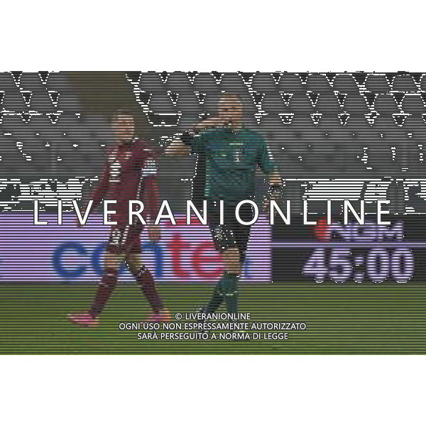 Torino 26.04.2021 Stadio Olimpico Grande Torino ©Alessandro Falzone/Agenzia Aldo Liverani Torino vs Napoli Serie A Tim 2020/2021 Nella foto : Arbitro Paolo Valeri ©FALZONE / AGENZIA ALDO LIVERANI SAS