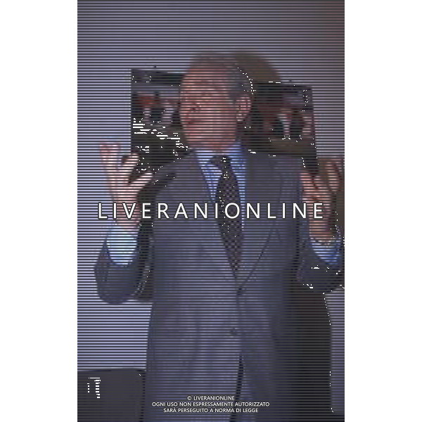 RETROSPETTIVA GIAMPIERO BONIPERTI DIRIGENTE SPORTIVO NELLA FOTO GIAMPIERO BONIPERTI NELL\'ANNO 1993 CONFERENZA STAMPA LASCIA LA JUVENTUS AG ALDO LIVERANI SAS 