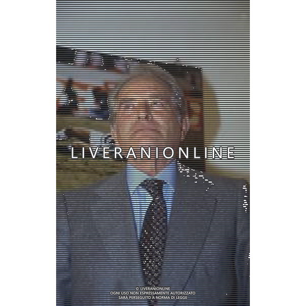RETROSPETTIVA GIAMPIERO BONIPERTI DIRIGENTE SPORTIVO NELLA FOTO GIAMPIERO BONIPERTI NELL\'ANNO 1993 CONFERENZA STAMPA LASCIA LA JUVENTUS AG ALDO LIVERANI SAS 