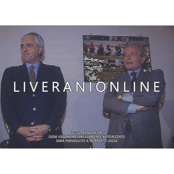 RETROSPETTIVA GIAMPIERO BONIPERTI DIRIGENTE SPORTIVO NELLA FOTO GIAMPIERO BONIPERTI NELL\'ANNO 1993 CONFERENZA STAMPA LASCIA LA JUVENTUS CON ROBERTO BETTEGA AG ALDO LIVERANI SAS 
