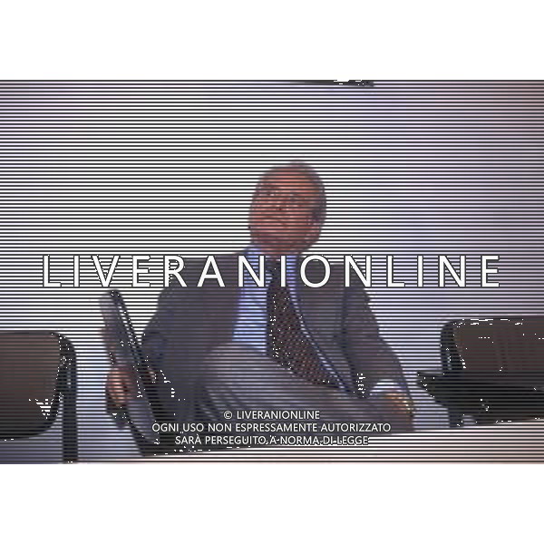 RETROSPETTIVA GIAMPIERO BONIPERTI DIRIGENTE SPORTIVO NELLA FOTO GIAMPIERO BONIPERTI NELL\'ANNO 1993 CONFERENZA STAMPA LASCIA LA JUVENTUS AG ALDO LIVERANI SAS 