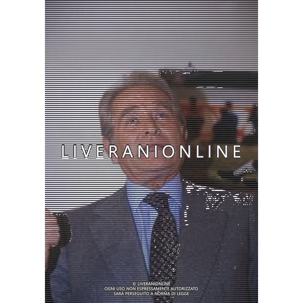 RETROSPETTIVA GIAMPIERO BONIPERTI DIRIGENTE SPORTIVO NELLA FOTO GIAMPIERO BONIPERTI NELL\'ANNO 1993 CONFERENZA STAMPA LASCIA LA JUVENTUS AG ALDO LIVERANI SAS 