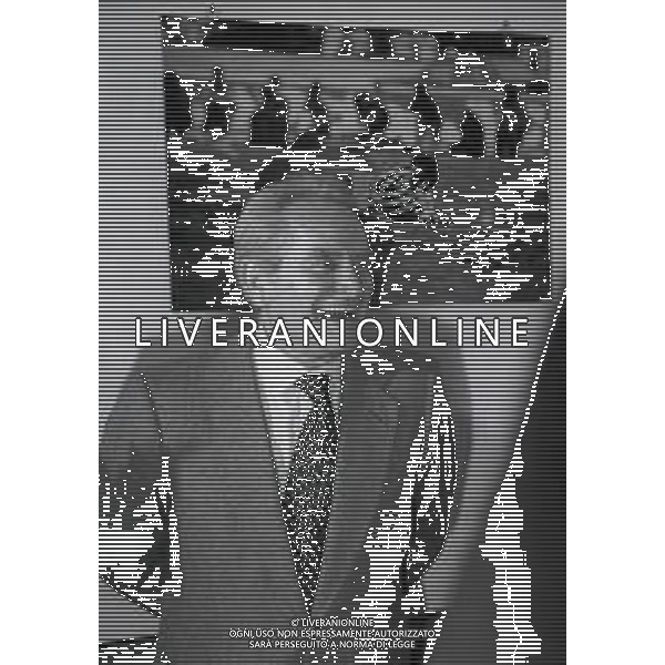 RETROSPETTIVA GIAMPIERO BONIPERTI DIRIGENTE SPORTIVO NELLA FOTO GIAMPIERO BONIPERTI NELL\'ANNO 1993 CONFERENZA STAMPA LASCIA LA JUVENTUS AG ALDO LIVERANI SAS 