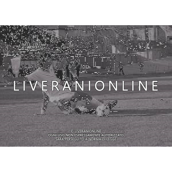 08-11-1981 VARESE -CAMPIONATO DI CALCIO SERIE B VARESE RIMINI 1-1 NELLA FOTO AZIONE DI GIOCO AG ALDO LIVERANI SAS