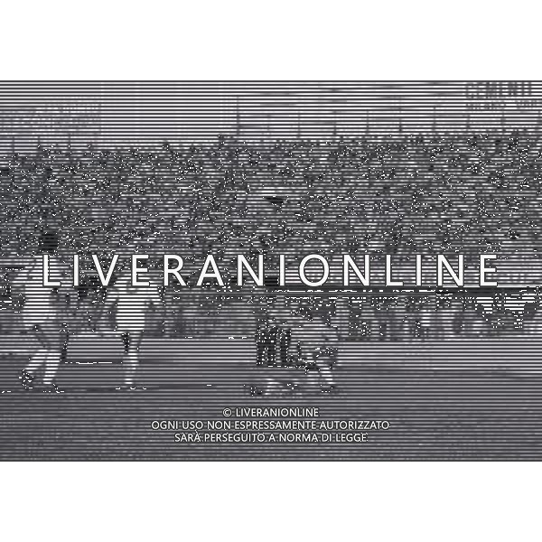 08-11-1981 VARESE -CAMPIONATO DI CALCIO SERIE B VARESE RIMINI 1-1 NELLA FOTO AZIONE DI GIOCO AG ALDO LIVERANI SAS