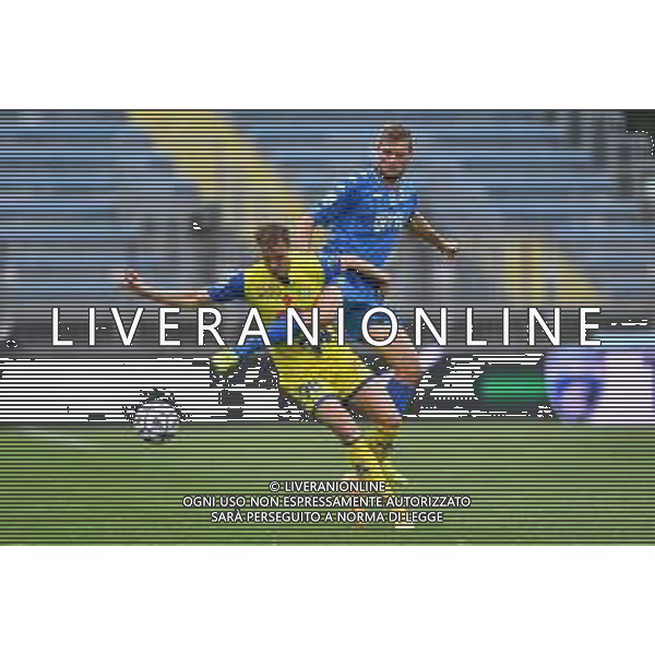 Guglielmii/LMedia - Empoli vs Chievo - Campionato di Calcio Serie BKT 2020/2021 27 aprile 2021 - Stadio Carlo Castellani, Empoli, Italia Nella foto: Manuel De Luca (Chievo) e Simone Romagnoli (Empoli) @Guglielmii/LMedia/ AGENZIA ALDO LIVERANI SAS