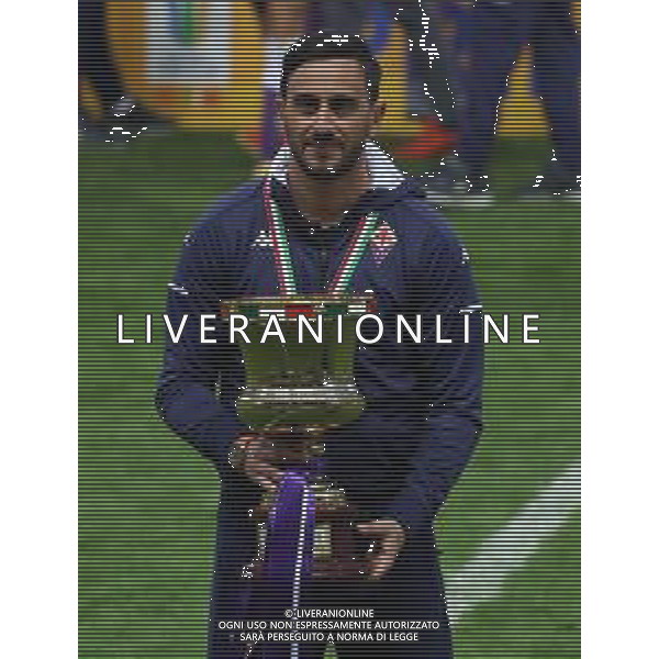 LAZIO - FIORENTINA FINALE COPPA ITALIA PRIMAVERA TIM CUP 28.04.2021 NELLA FOTO ESULTANZA E FESTEGGIAMENTI DEI GIOCATORI DELLA FIORENTINA A FINE GARA PER LA VITTORIA - LA PREMIAZIONE ALBERTO AQUILANI CON LA COPPA ©SANTANDREA / AGENZIA ALDO LIVERANI SAS