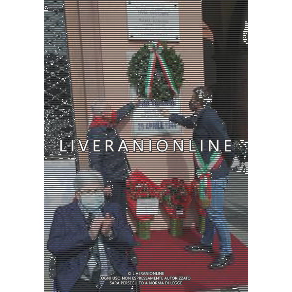 IMOLA 28 04 2021 COMMEMORAZIONE MARIA ZANOTTI E LIVIA VENTURINI UCCISE DAI FASCISTI 1944 NELLA FOTO GABRIO SALIERI ANPI SINDACO MARCO PANIERI E LA PARTIGIANA ©SANNA / AGENZIA ALDO LIVERANI SAS