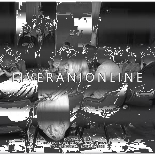 RETROSPETTIVA MIKE BONGIORNO CONDUTTORE TELEVISIVO E RADIOFONICO NELLA FOTO MIKE BONGIORNO CON ANNARITA TORSELLO A SALSOMAGGIORE NELL\'ANNO 1968  AG ALDO LIVERANI SAS
