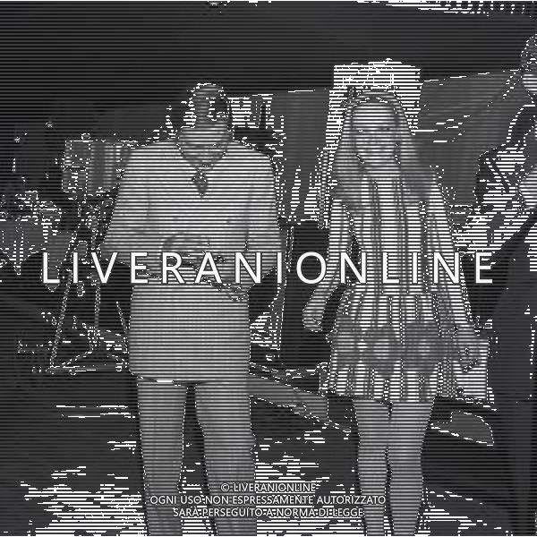 RETROSPETTIVA MIKE BONGIORNO CONDUTTORE TELEVISIVO E RADIOFONICO NELLA FOTO MIKE BONGIORNO CON ANNARITA TORSELLO A SALSOMAGGIORE NELL\'ANNO 1968  AG ALDO LIVERANI SAS