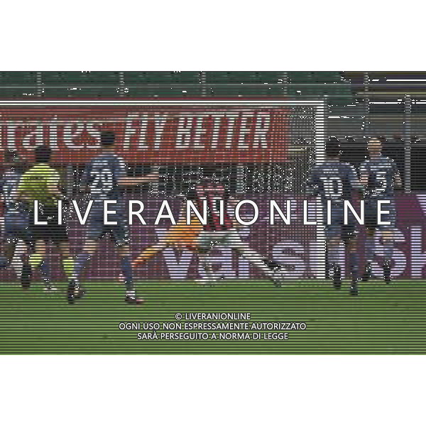 Hakan Calhanoglu (Milan) segna il gol dell\'1 a 0 Milan vs Benevento Campionato Serie A TIM - 34a giornata Milano 01-05-2021 Stadio Giuseppe Meazza - San Siro foto Roberto Garavaglia/ag. Aldo Liverani sas