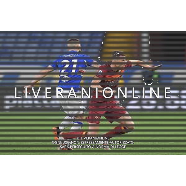 Vigoa/LMedia - UC Sampdoria vs AS Roma - Italian football Serie A match 2020/2021 02 May 2021 - Luigi Ferraris stadium, Genova, Italy Photo showing: LORENZO TONELLI Sampdoria), Edin Dzeko (Roma) @Vigoa/LMedia AG ALDO LIVERANI SAS