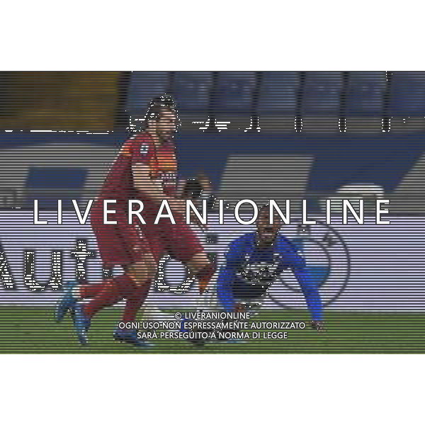 Vigoa/LMedia - UC Sampdoria vs AS Roma - Italian football Serie A match 2020/2021 02 May 2021 - Luigi Ferraris stadium, Genova, Italy Photo showing: Henrikh Mkhitaryan (Roma), BLADE KEITA (Sampdoria) @Vigoa/LMedia AG ALDO LIVERANI SAS