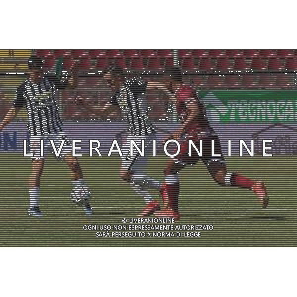 REGGINA - ASCOLI CAMPIONATO CALCIO SERIE B 04.05.2021 NELLA FOTO DARIO SARIC E RIGOBERTO RIVAS ©PASQUALE GAREFFA / AGENZIA ALDO LIVERANI SAS
