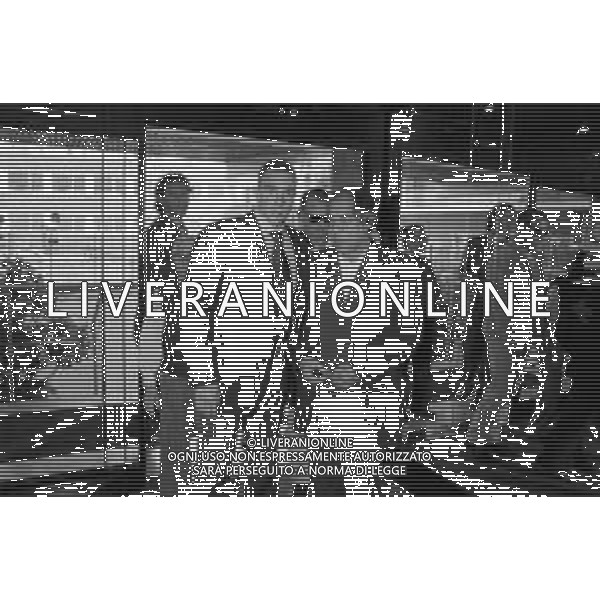 Riunione del Consiglio per il nuovo marchio \'Lega Calcio\', in occasione del cinquantesimo anniversario dalla fondazione della LNP, Milano 1996 - RETROSPETTIVA Nella foto L\'arrivo di Adriano Celentano ©Archivio Giovanni Liverani / AGENZIA ALDO LIVERANI SAS