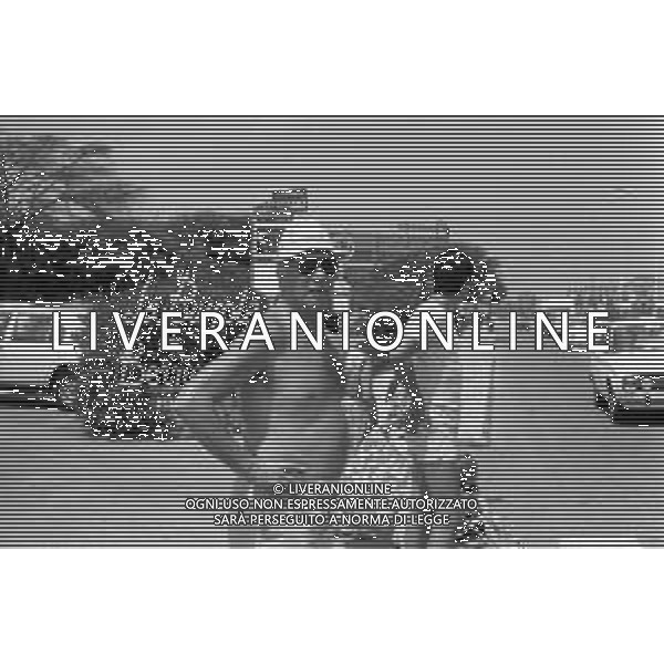 RETROSPETTIVA FERRUCCIO VALCAREGGI ALLENATORE, IN VACANZA AL MARE A FORTE DEI MARMI ESTATE 1974 ©Archivio Giovanni Liverani / AGENZIA ALDO LIVERANI SAS