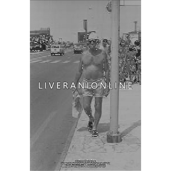 RETROSPETTIVA FERRUCCIO VALCAREGGI ALLENATORE, IN VACANZA AL MARE A FORTE DEI MARMI ESTATE 1974 ©Archivio Giovanni Liverani / AGENZIA ALDO LIVERANI SAS