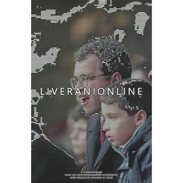 ENRICO MENTANA GIORNALISTA NELLA FOTO CON IL FIGLIO IN TRIBUNA ALLO STADIO DURANTE INTER LECCE A MILANO IL 15 FEBBRAIO 1998 ©Archivio Giovanni Liverani / AGENZIA ALDO LIVERANI SAS