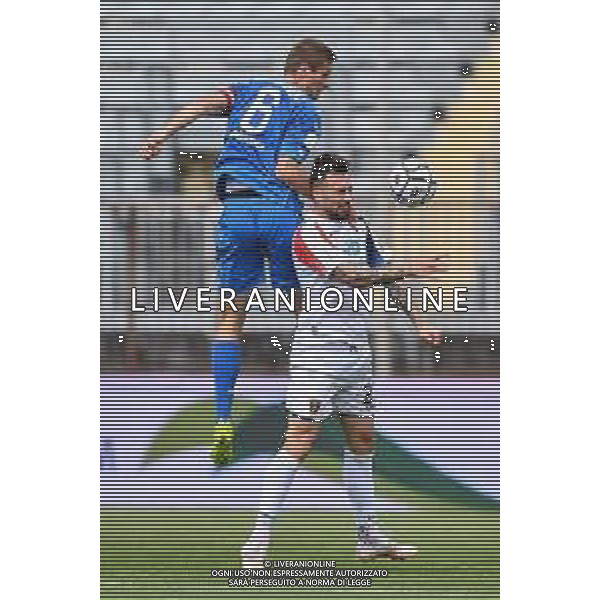 Guglielmii/LMedia - Empoli vs Cosenza - Campionato di Calcio Serie BKT 2020/2021 04 maggio 2021 - Stadio Carlo Castellani, Empoli, Italia Nella foto: Simone Romagnoli (Empoli) e Ettore Gliozzi (Cosenza) @Guglielmii/LMedia AG ALDO LIVERANI SAS